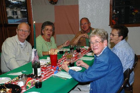 http://sedonapropertymanager.com/sedona-rentals/available-sedona-rentals/3bd-2ba-w-sedona-rental-home-2200